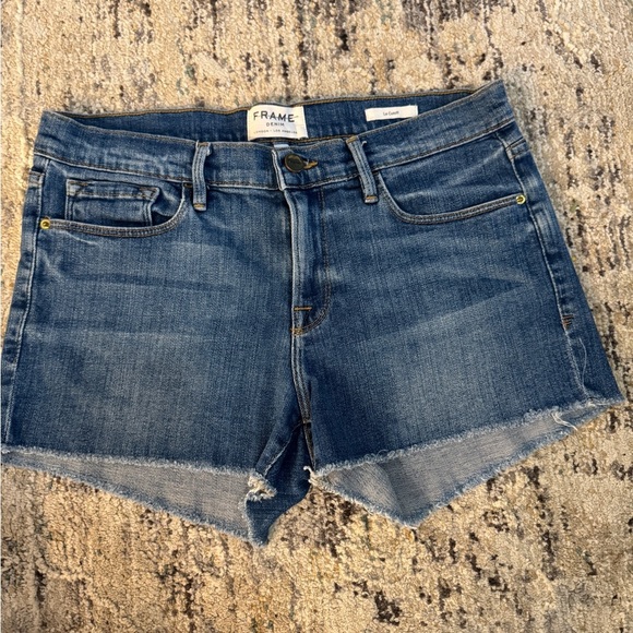 FRAME denim Le Cutoff shorts size 27. Quiet luxury neutral minimalist festival - Picture 8 of 9